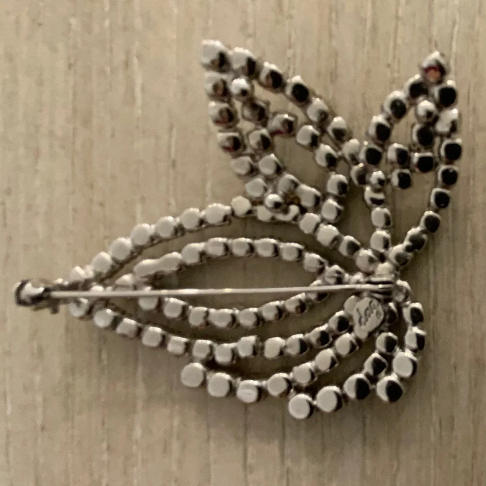 N/A silver tone